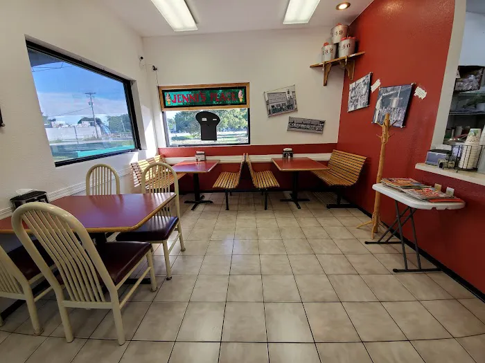 Jenni's Ice Cream & Grill Picture 3