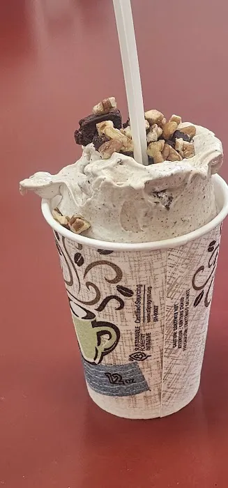Jenni's Ice Cream & Grill Picture 8