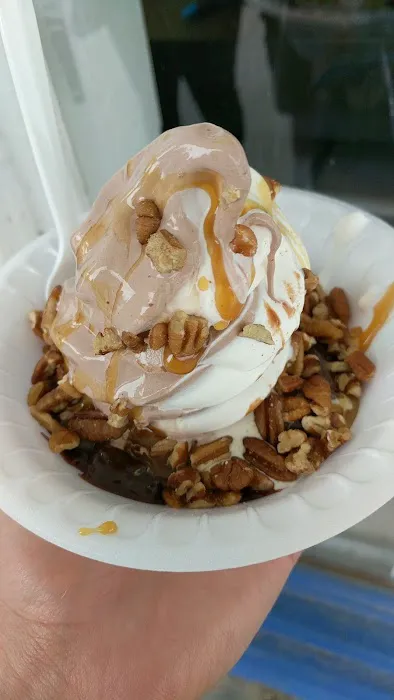 H&L Dairy Mart Picture 1