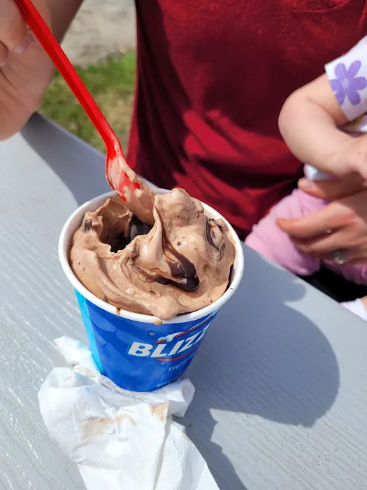 Dairy Queen Store Picture 4