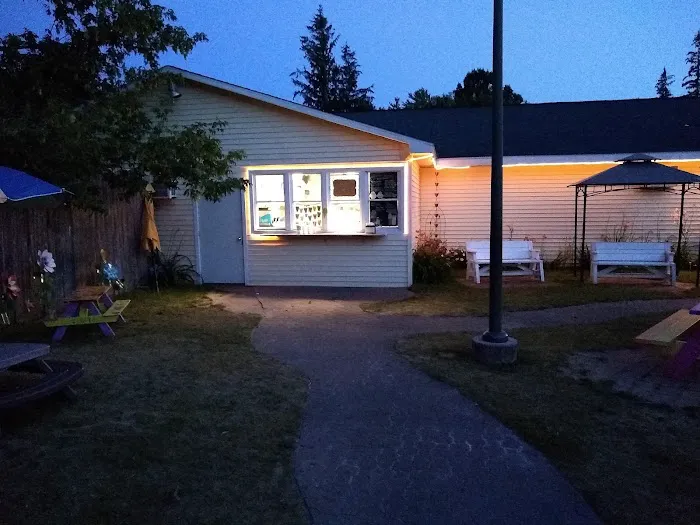 Corner Scoops Picture 10