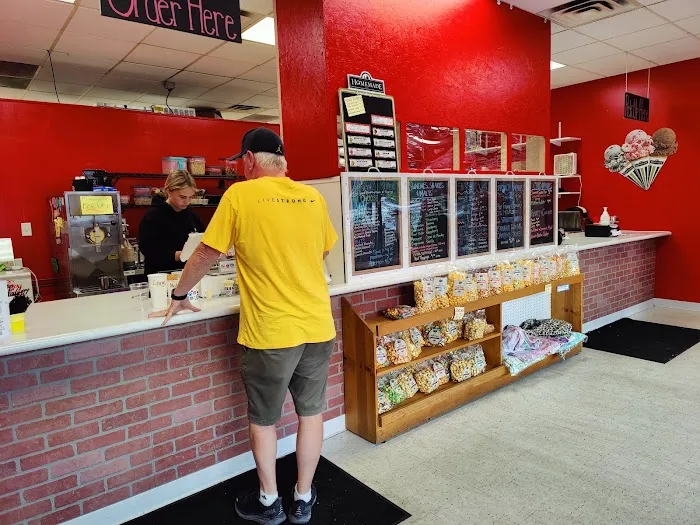 Dairy Zone Petoskey Picture 5
