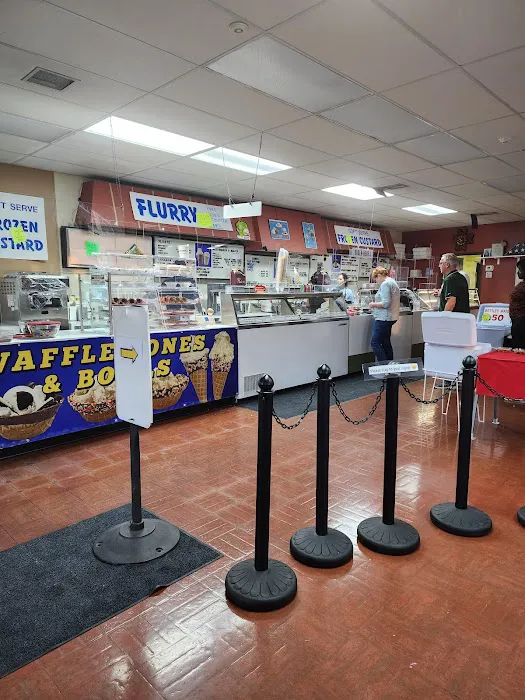 Mastro's Ice Cream Picture 7