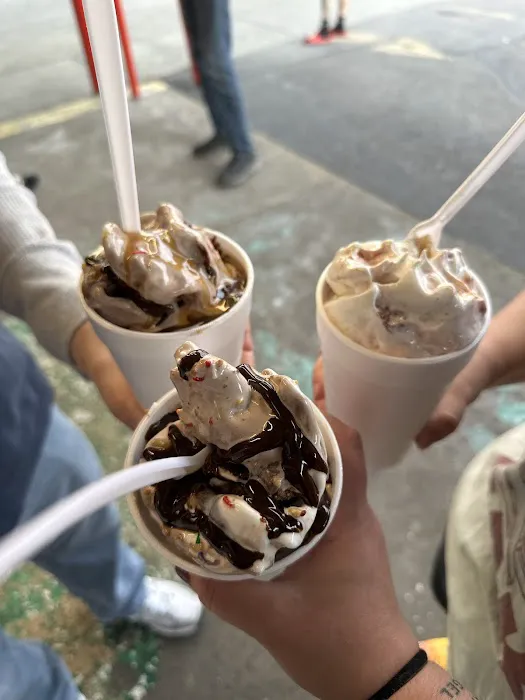 Classic Ice Cream Shop Picture 2