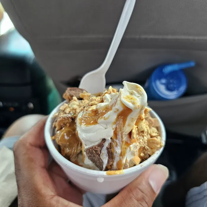 Classic Ice Cream Shop Picture 3