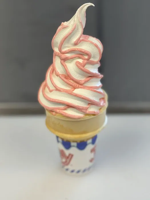 Lil T's Ice Cream & a bite more Picture 1