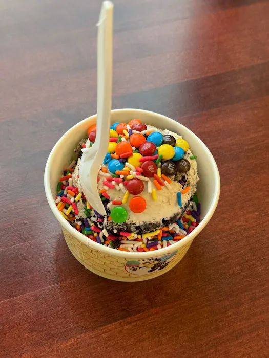 Honey Hut Ice Cream Picture 3
