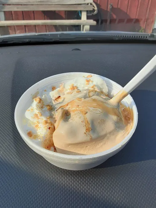 Frank’s Ice Cream & Mini Golf Picture 3