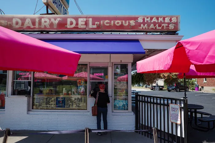 Dairy Del Picture 4