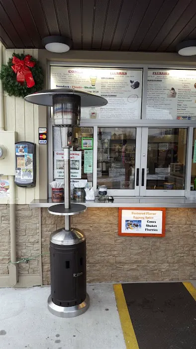 Carl D's Soft Serve and Gourmet Popcorn Picture 2