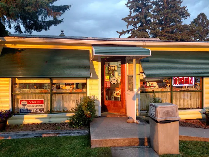 Elcho Ice Cream Shoppe Picture 2