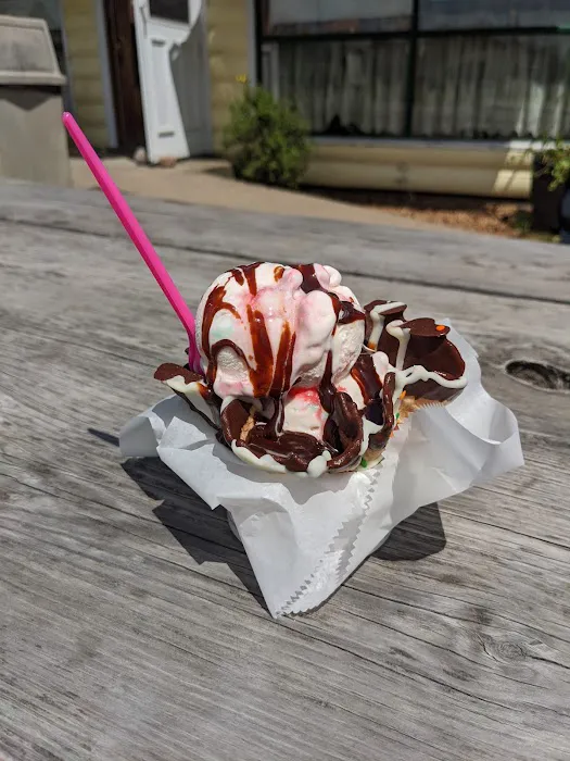 Elcho Ice Cream Shoppe Picture 4