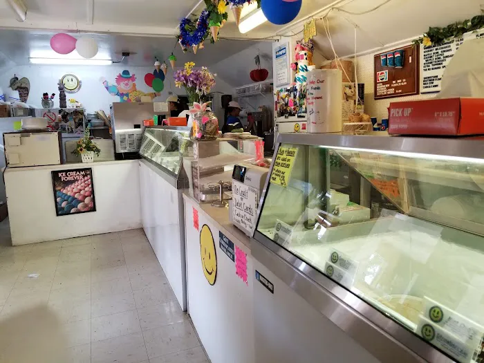 Elcho Ice Cream Shoppe Picture 5