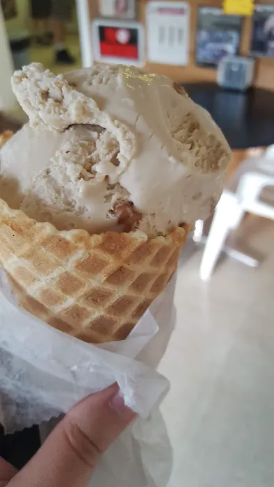 Elcho Ice Cream Shoppe Picture 8