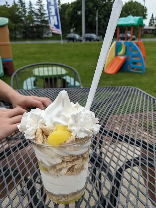 Lilly's Soft Serve & More Picture 1