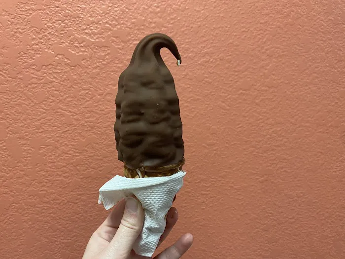 Lilly's Soft Serve & More Picture 4