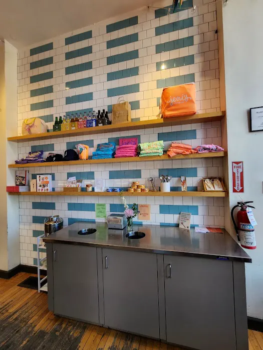 Jeni's Splendid Ice Creams Picture 7