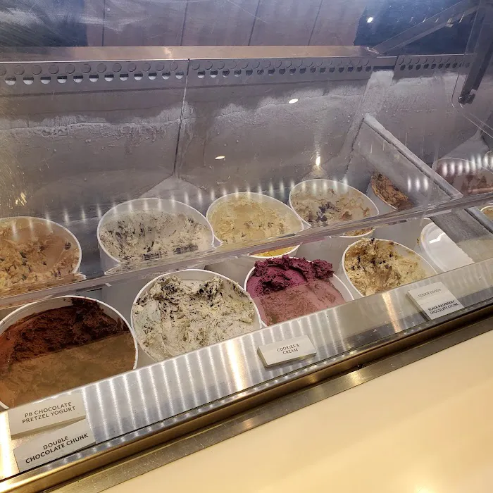 Mitchell's Ice Cream (Beachwood Shop) Picture 6