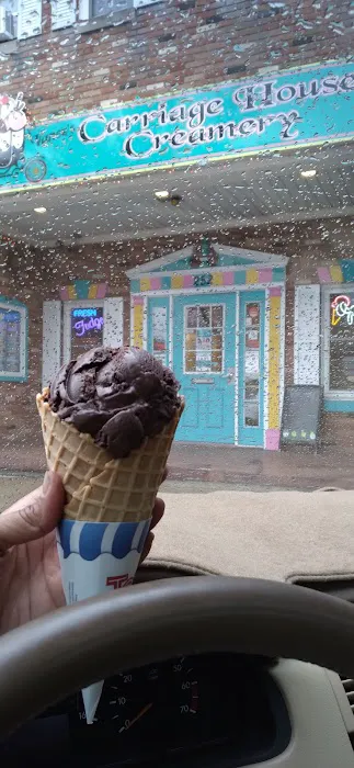 Vance's Carriage House Creamery Picture 7
