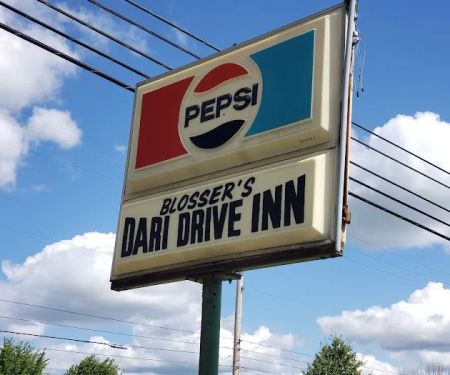 Blossers Dari Drive Inn
