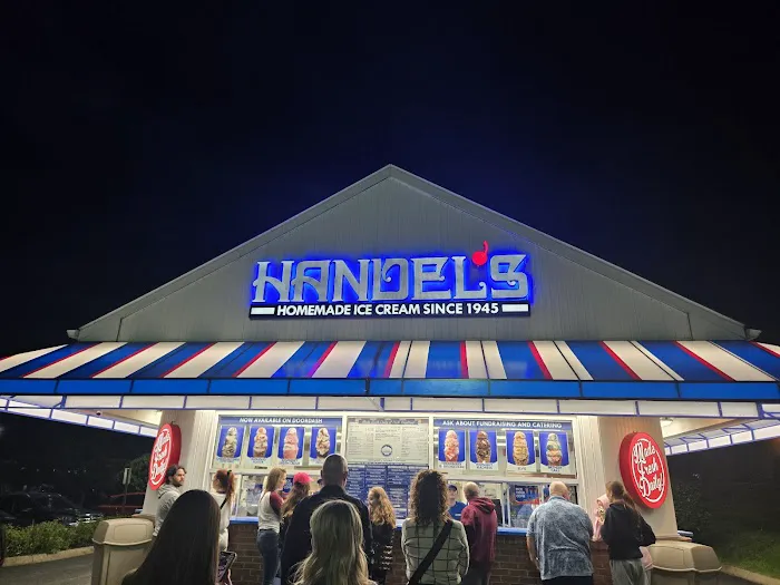Handel's Ice Cream Canfield Ohio Picture 3