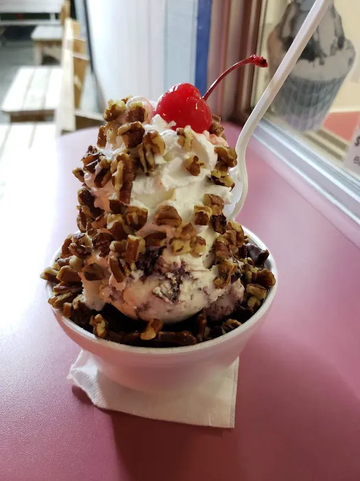 Katie's Korner Ice Cream Picture 7