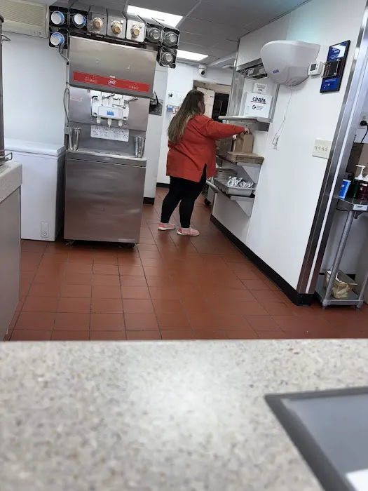 Dairy Queen Store Picture 4