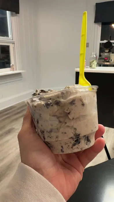 The Main Scoop Picture 1