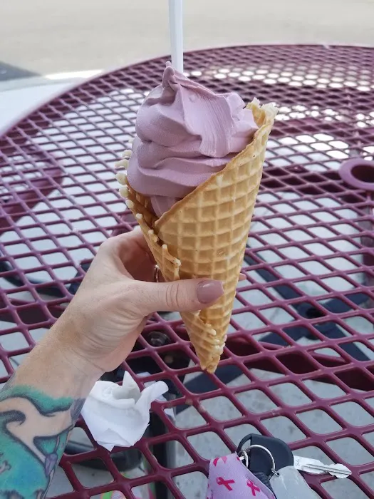 4 Queens Dairy Cream Picture 9