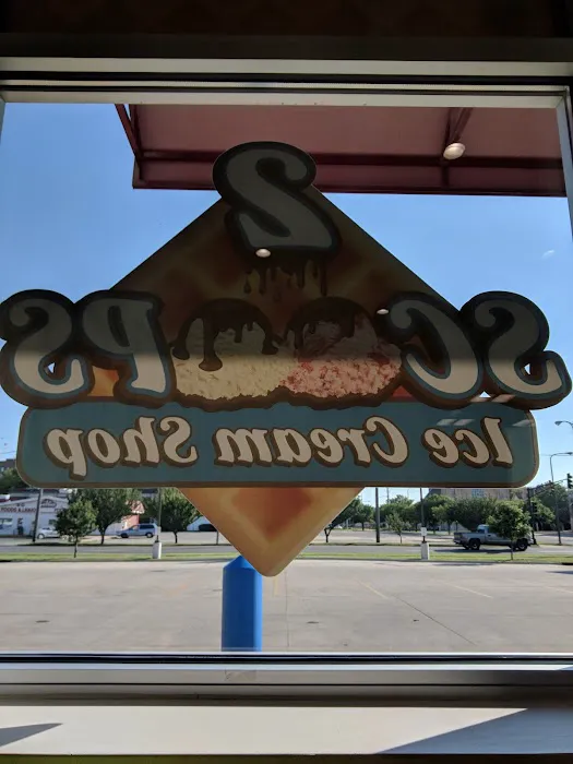 Two Scoops Ice Cream Shop Picture 5