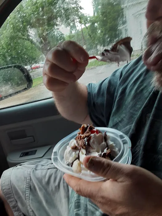 Dairy Queen Store Picture 5