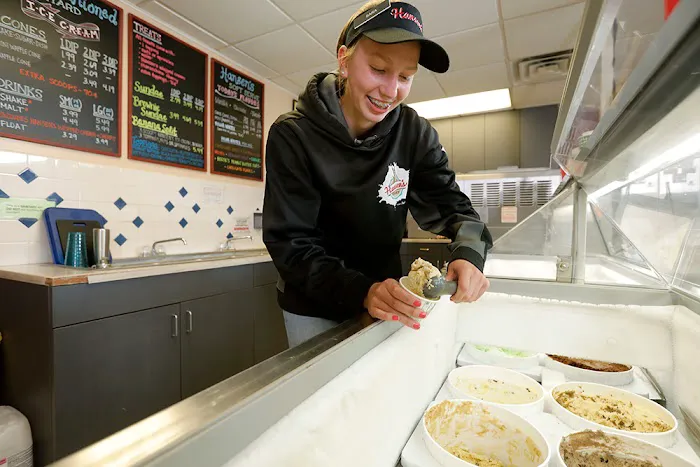 Hansen's Dairy Waterloo (Moo Roo) Picture 4