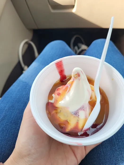 4 Queens Dairy Cream Picture 1