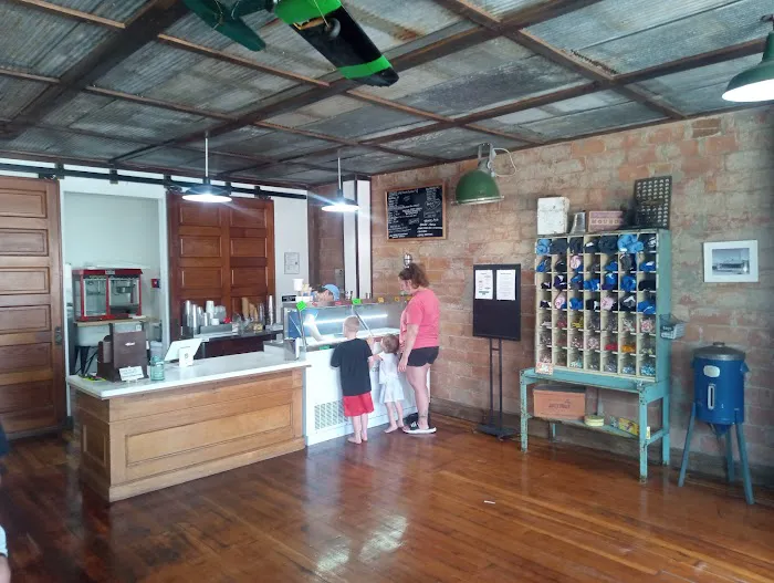 New Hartford Creamery Picture 4