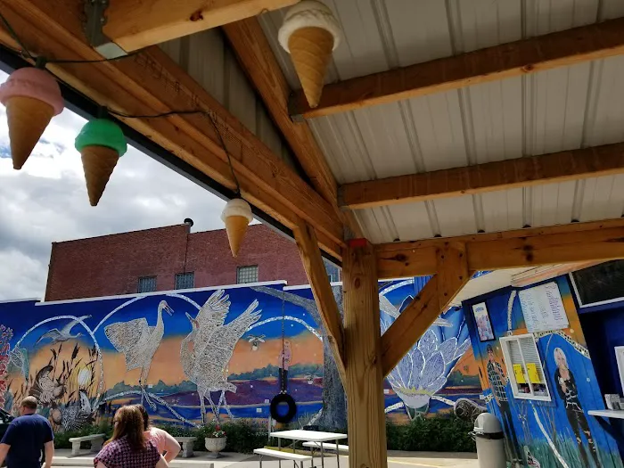 Swiftwater Ice Cream Picture 9
