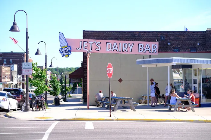Briq's Soft Serve @ Jet's Dairy Bar Picture 3