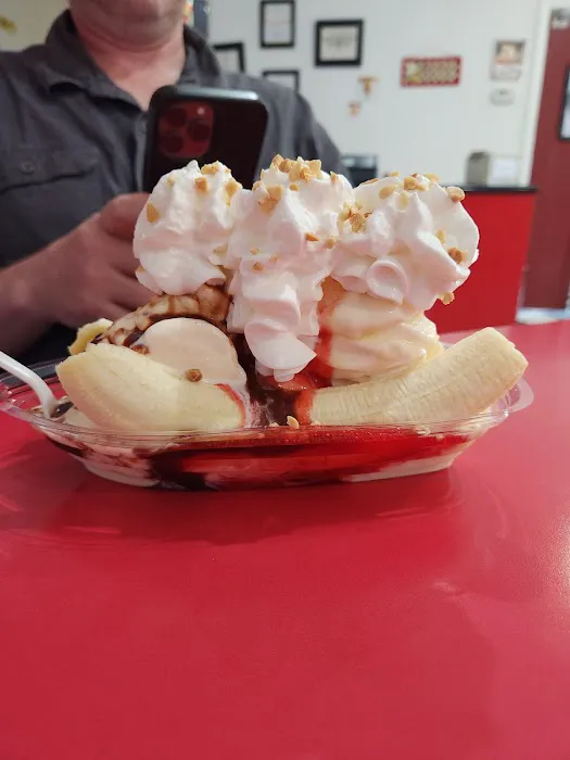 Ice Cream Shoppe Picture 2
