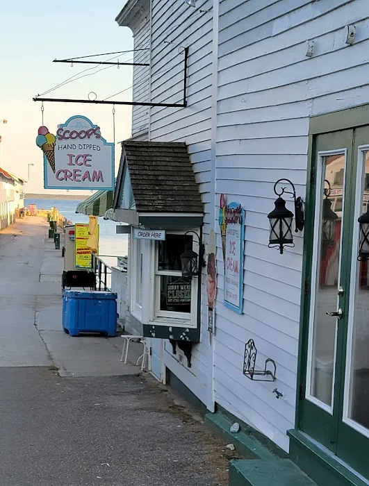 Scoops - Mackinac Island Picture 3