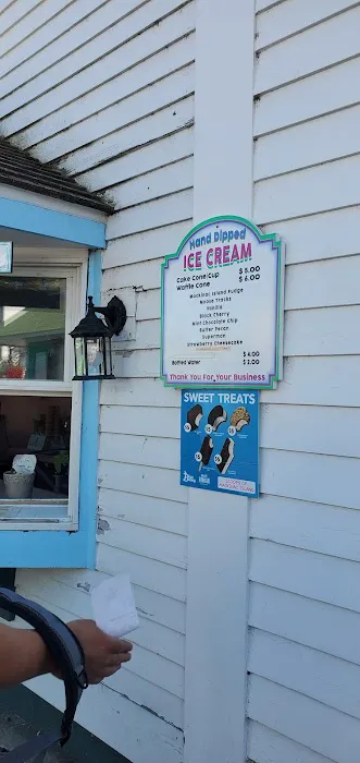 Scoops - Mackinac Island Picture 8