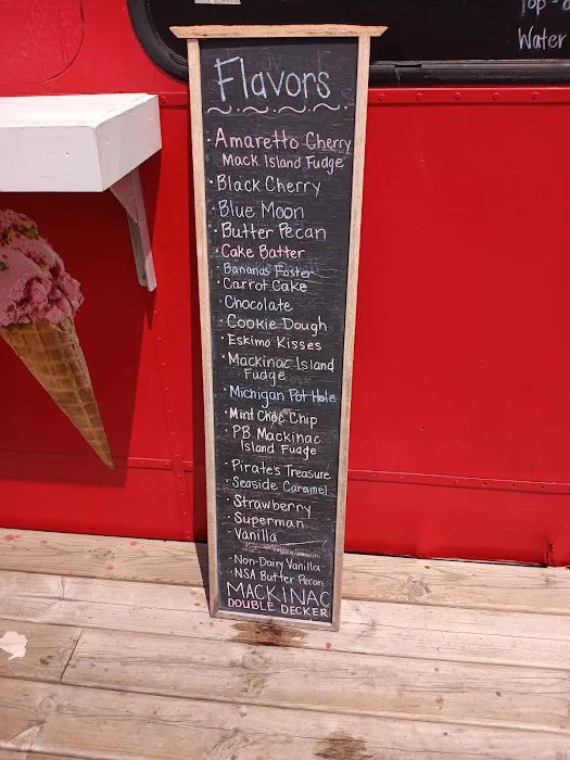 Mackinac Double Decker Ice Cream Picture 8