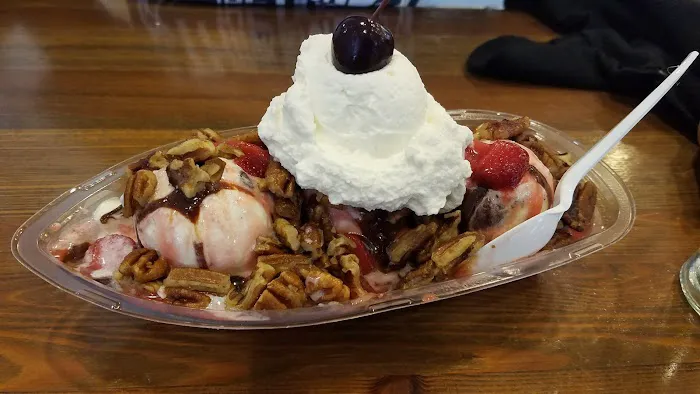 Mitchell's Ice Cream (Uptown Shop) Picture 1