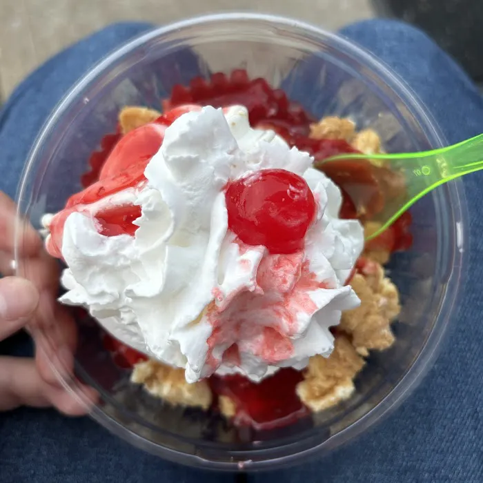 Valley Villa Custard Picture 5