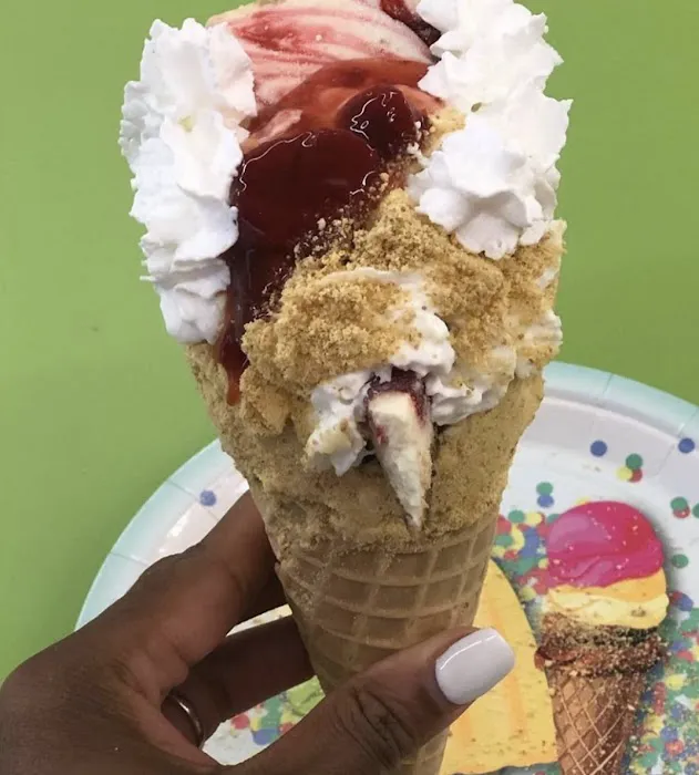 JDL ICE CREAM SHOPPE Picture 3