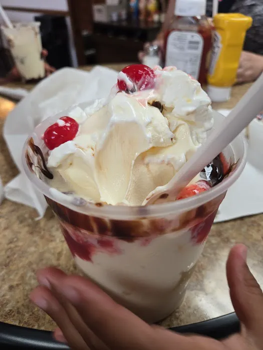 WIENCEK'S DAIRY BAR Picture 1