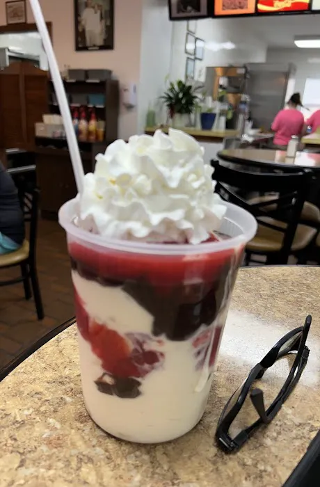 WIENCEK'S DAIRY BAR Picture 7