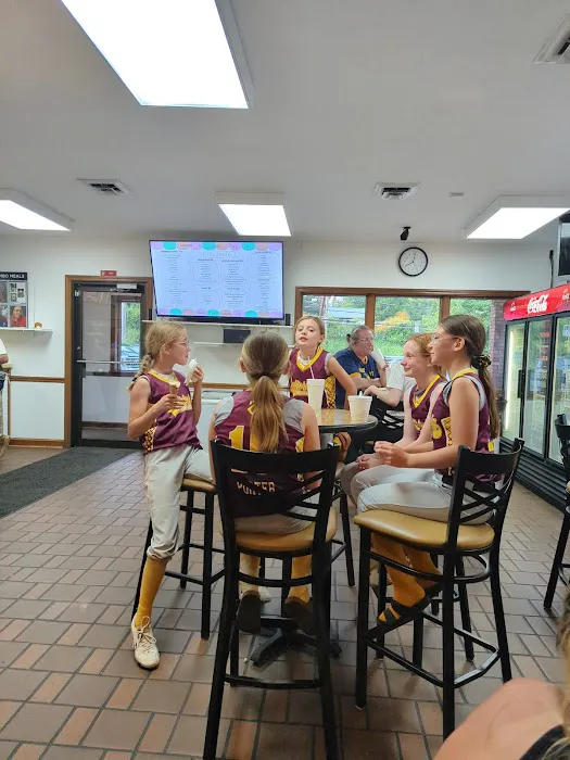 WIENCEK'S DAIRY BAR Picture 6