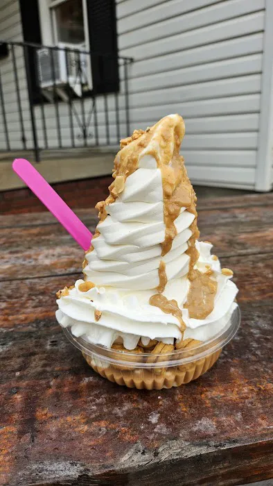 M.A.'s Ice Cream Shop Picture 4