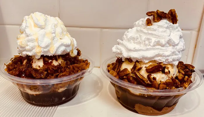 Scoops & More Eatery Picture 3