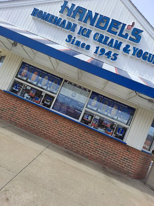 Handel's Ice Cream Austintown Picture 2