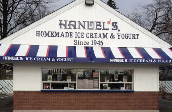 Handel's Ice Cream Youngstown Ohio Picture 2